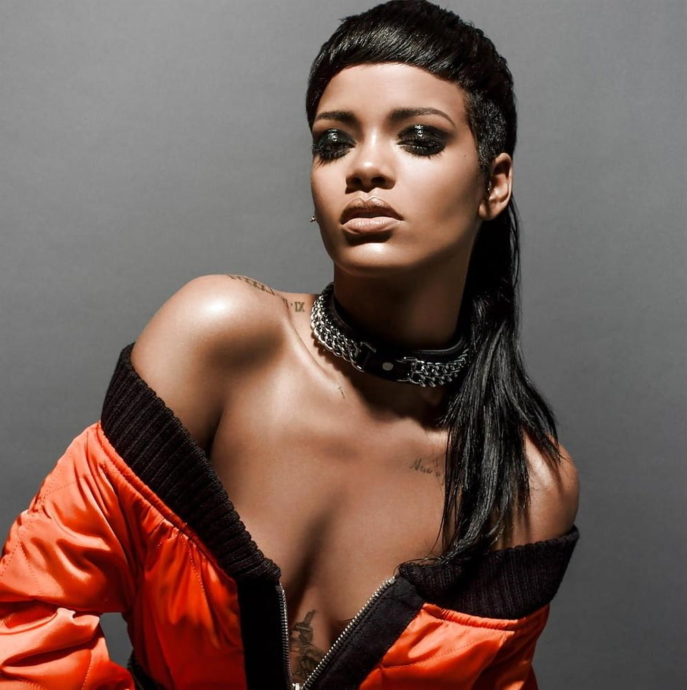 25P cute Rihanna