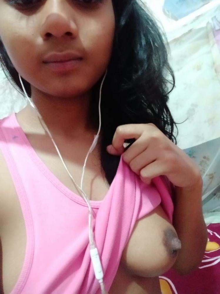 25P Cute 18 year old Indian Amateur (Extended Gallery