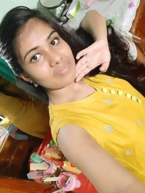 25P Cute 18 year old Indian Amateur (Extended Gallery