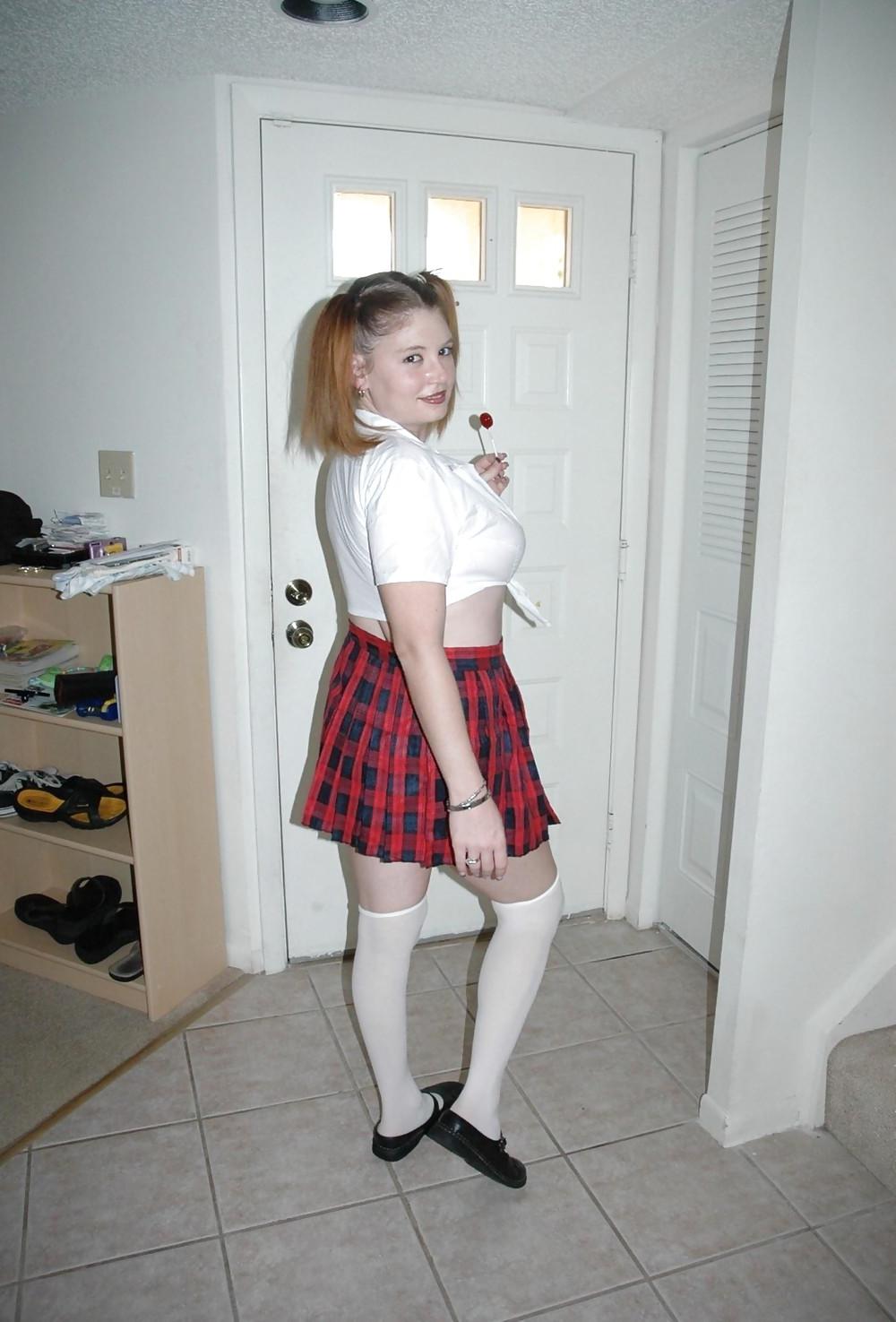 25P SEXY CHUBBY TEEN POSING
