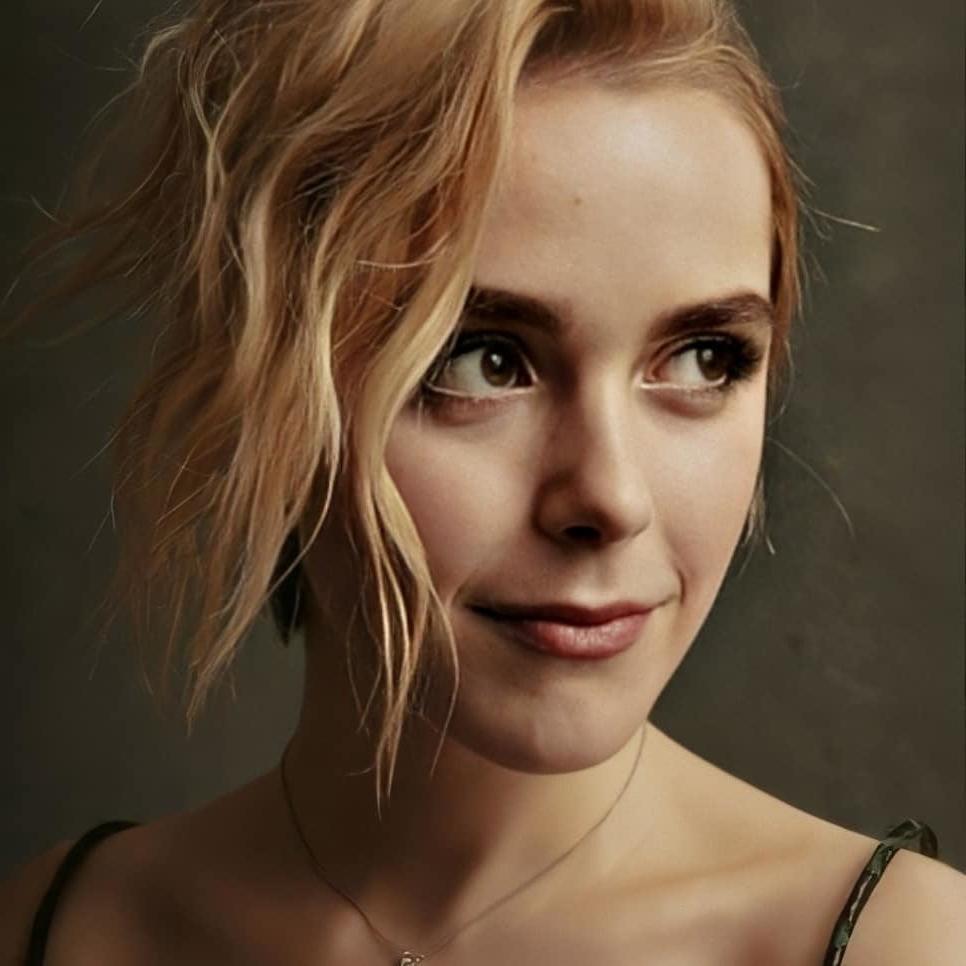 25P Kiernan Shipka: Goddess Kiki