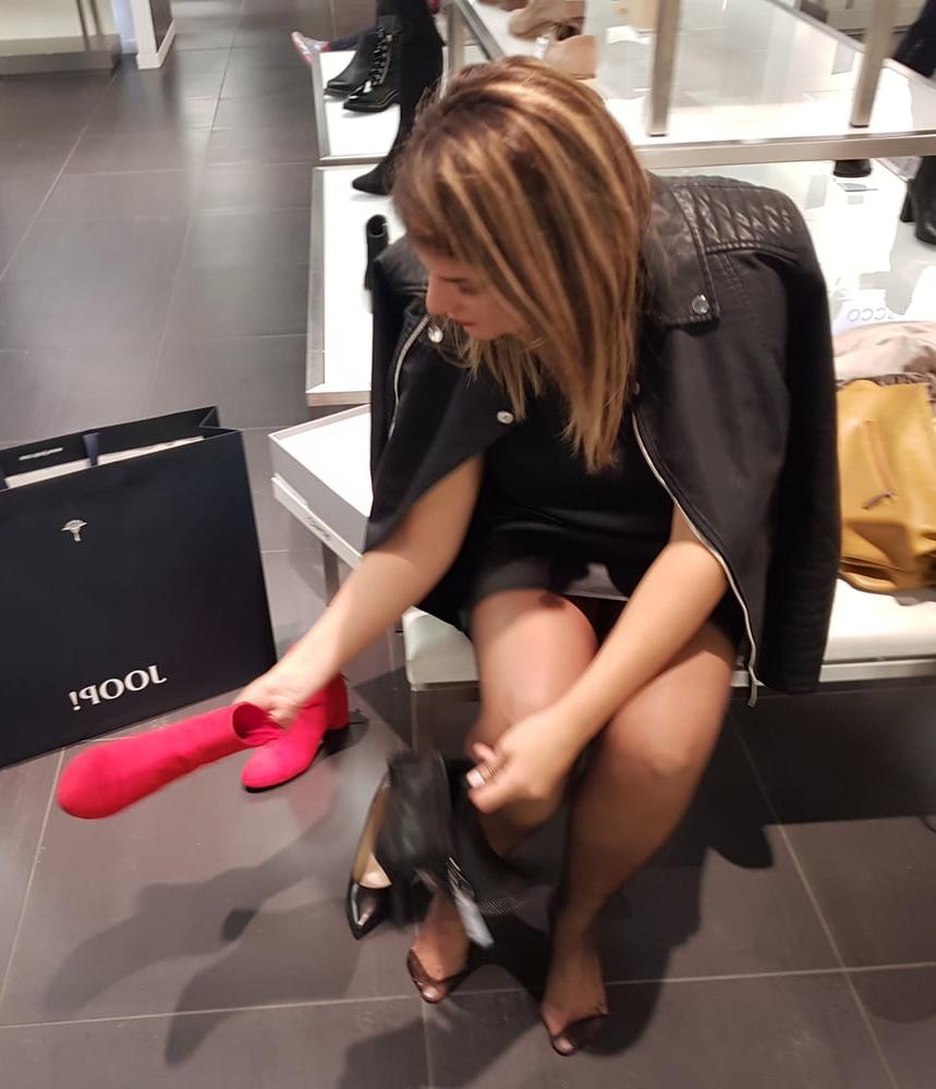 25P amateur pantyhose girl bitch