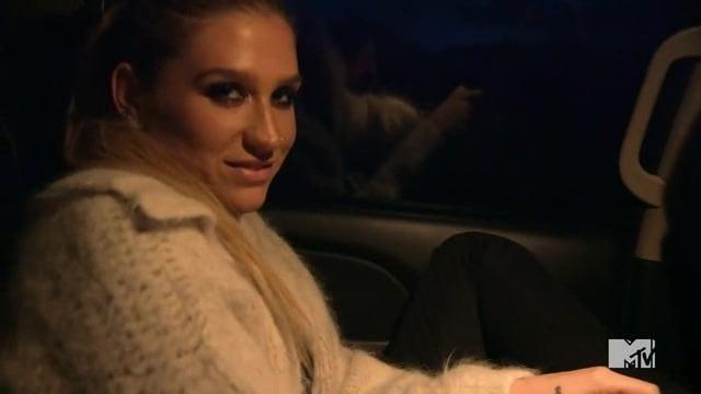 25P cute Kesha Sebert