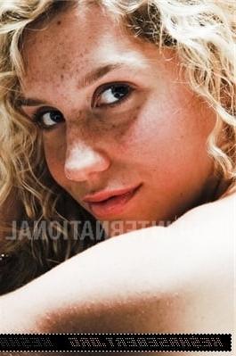 25P cute Kesha Sebert