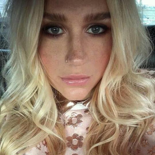 25P cute Kesha Sebert