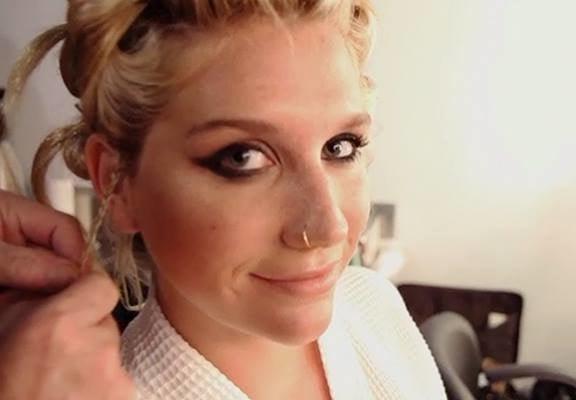 25P cute Kesha Sebert