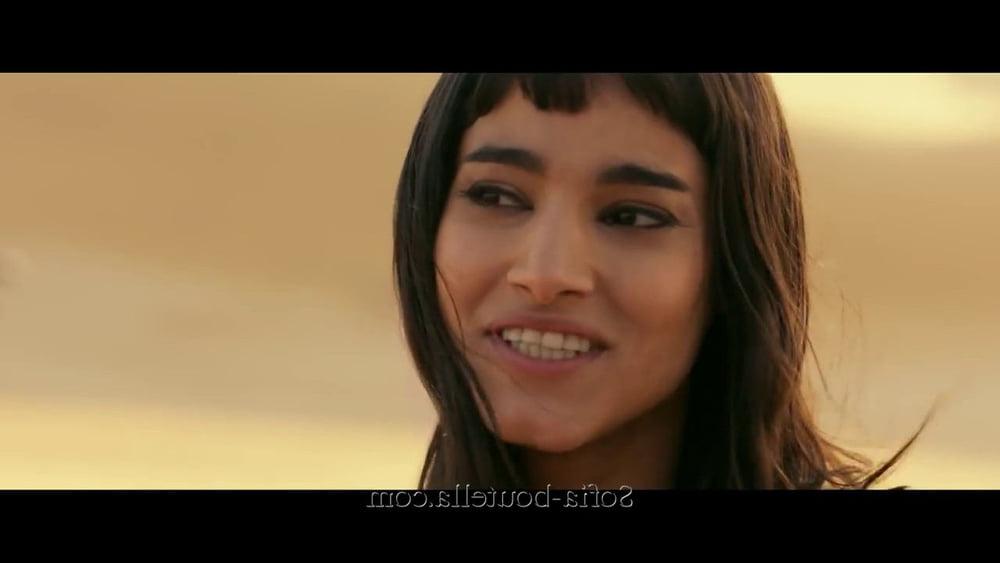 25P cute Sofia Boutella