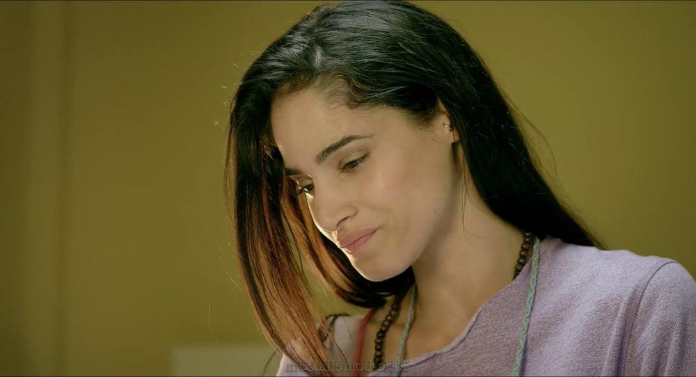 25P cute Sofia Boutella