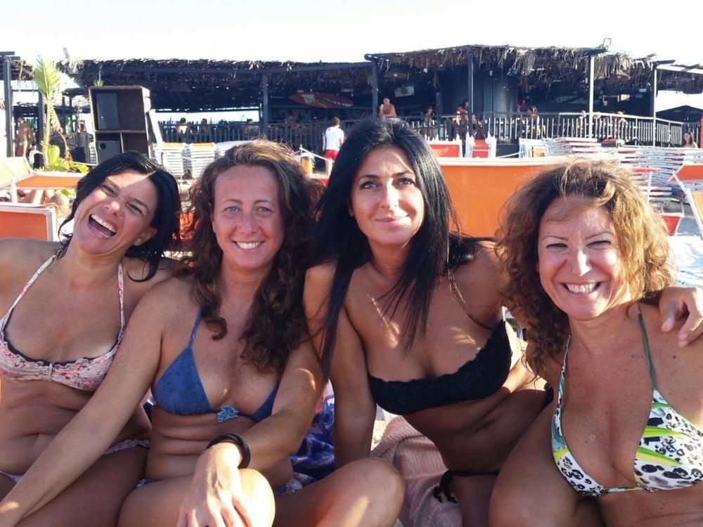 25P italian bitch cuckold swinger