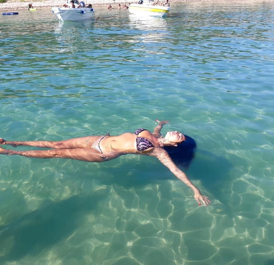 25P italian bitch cuckold swinger