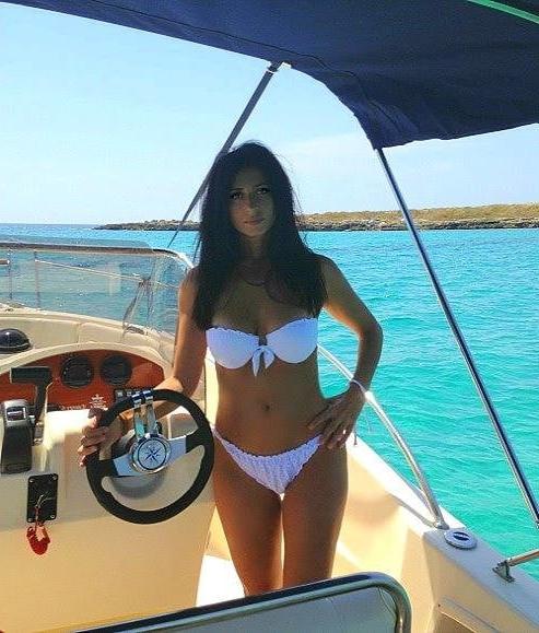 25P italian bitch cuckold swinger