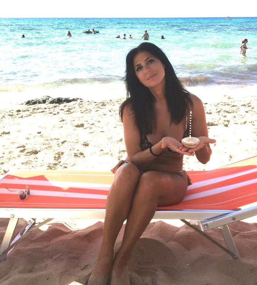25P italian bitch cuckold swinger