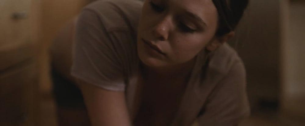 25P cute Elizabeth Olsen