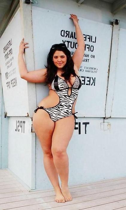 25P CHUBBY WOMEN 21