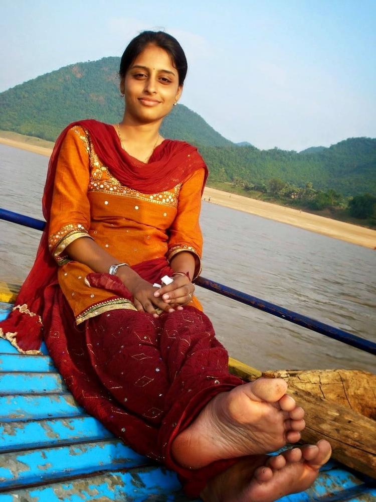 22P Sexy Indian feet 2