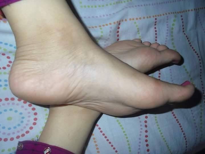 22P Sexy Indian feet 2