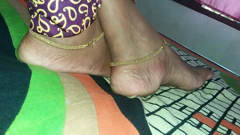 22P Sexy Indian feet 2