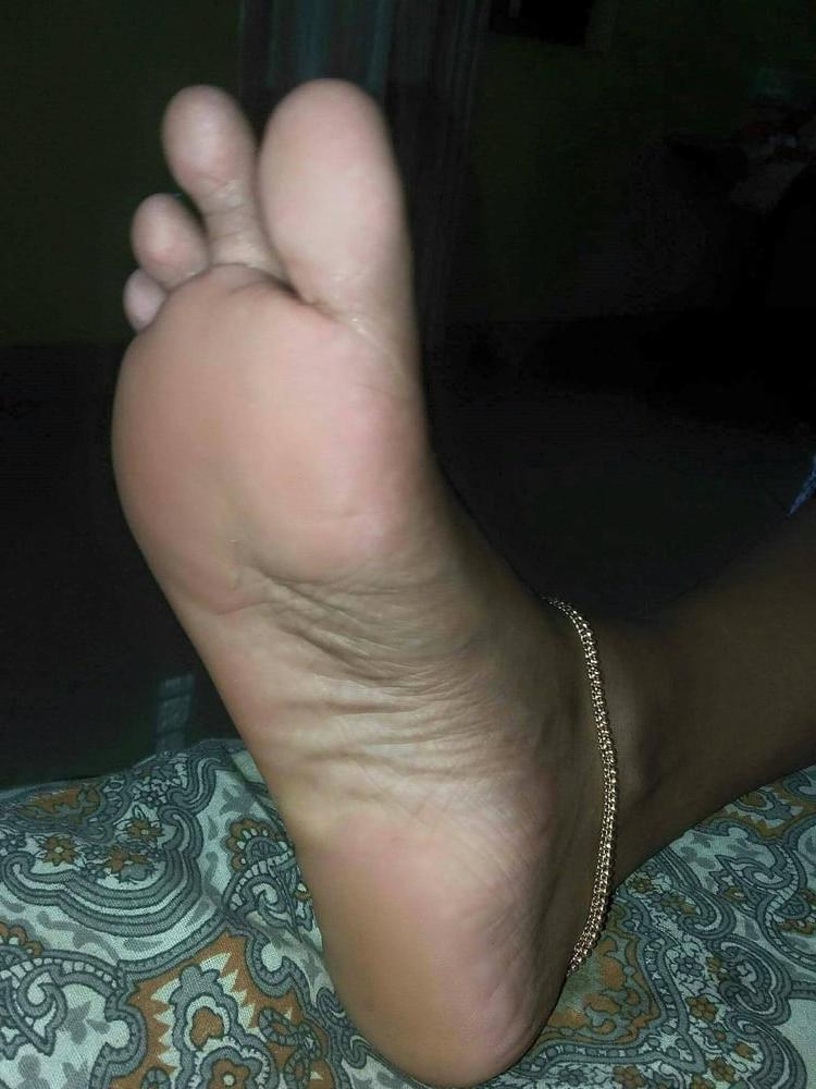 22P Sexy Indian feet 2