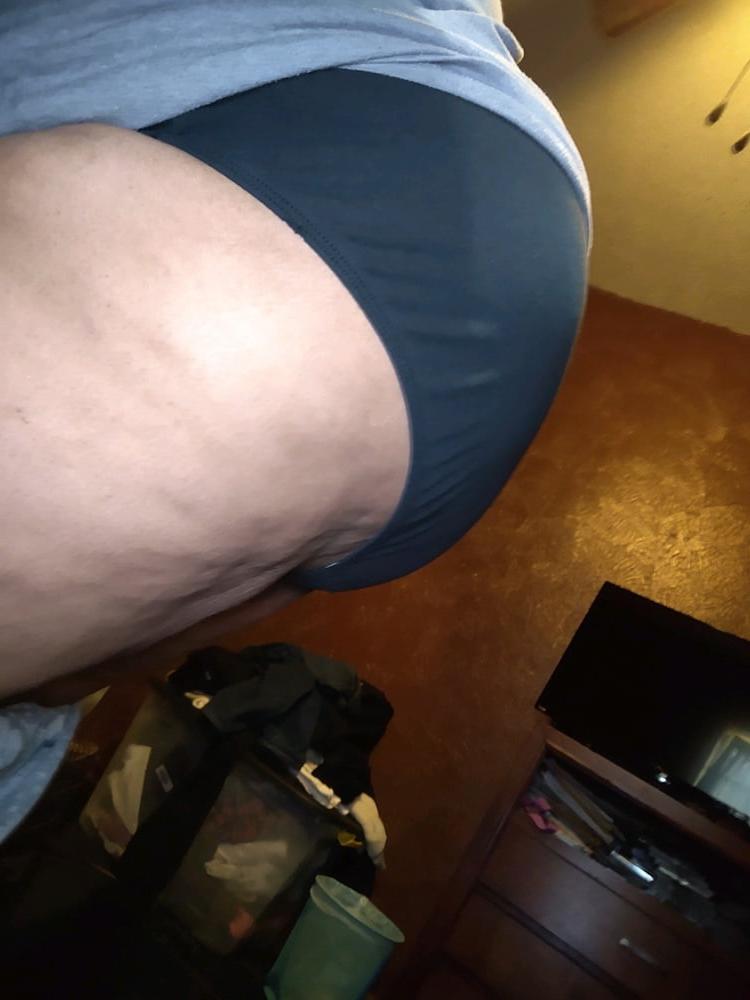25P chubby latin milf