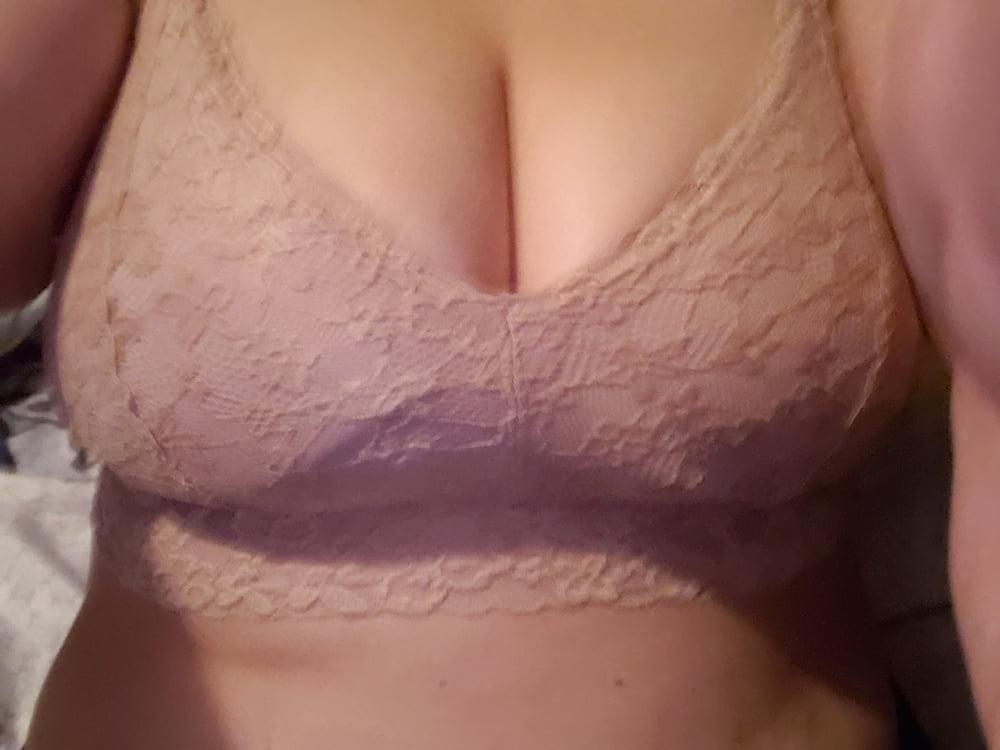 25P chubby latin milf