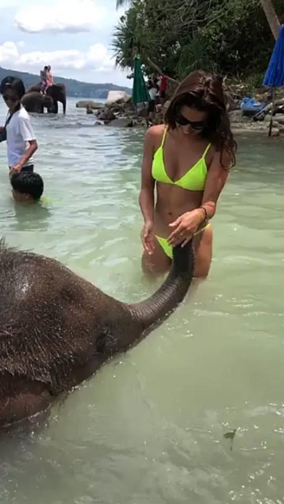 25P Ines Sberro Les Marseillais Tv reality Insta