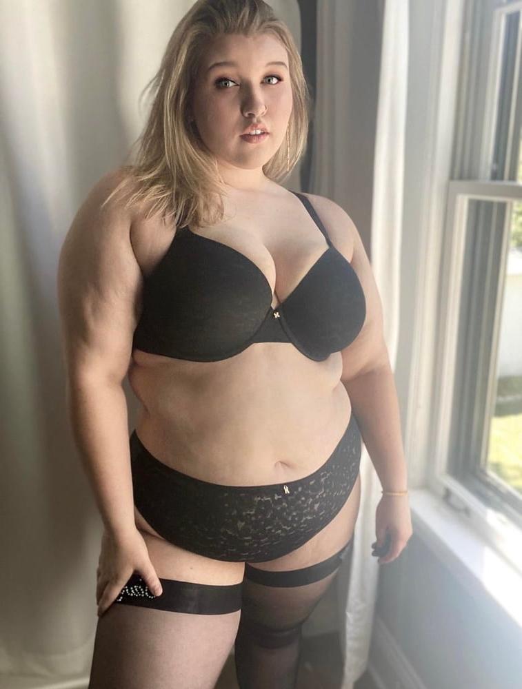19P BBW Nice Thick Chubby Blonde