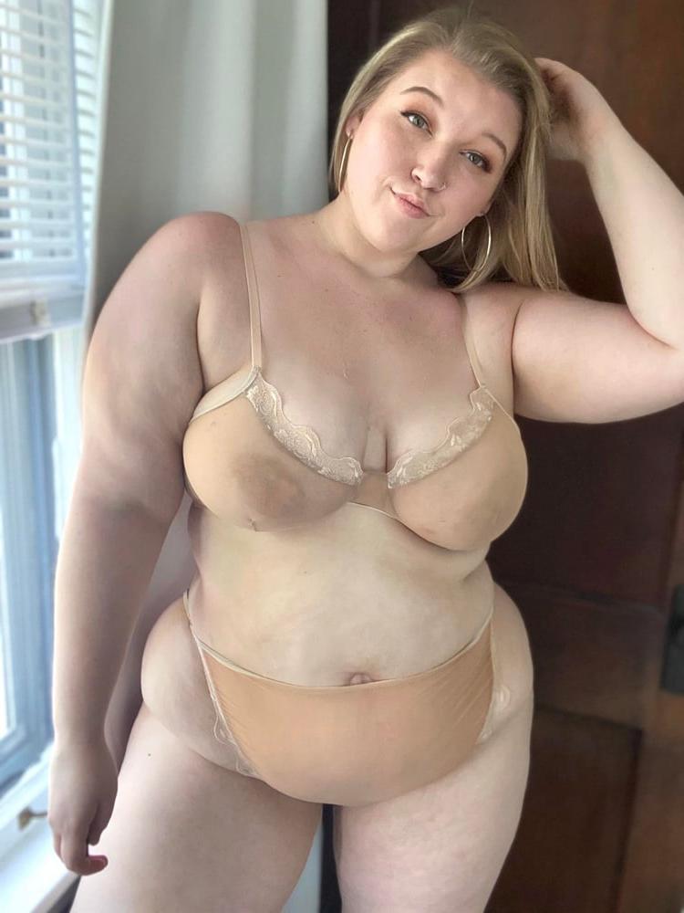 19P BBW Nice Thick Chubby Blonde