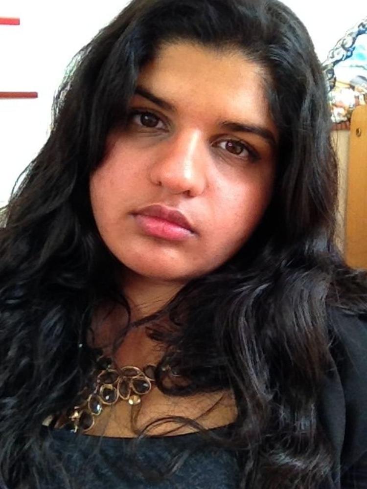 19P Indian chubby showing her big tits
