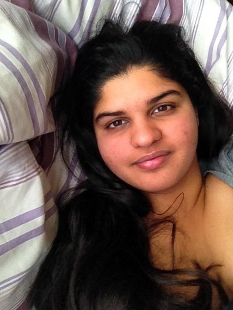 19P Indian chubby showing her big tits