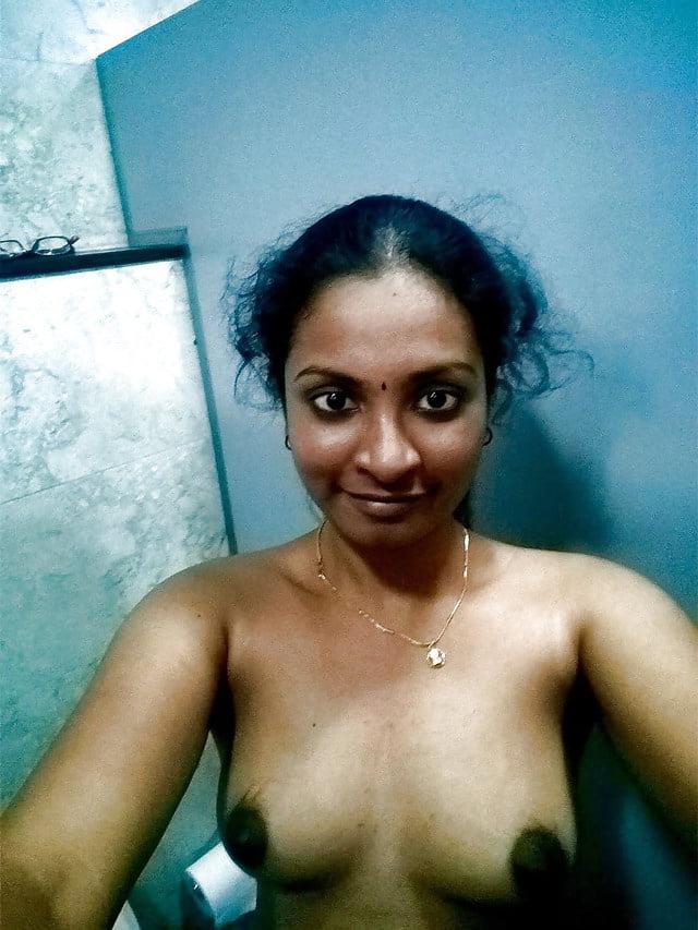 12P Topless selfies tamil kerala young girlfreind