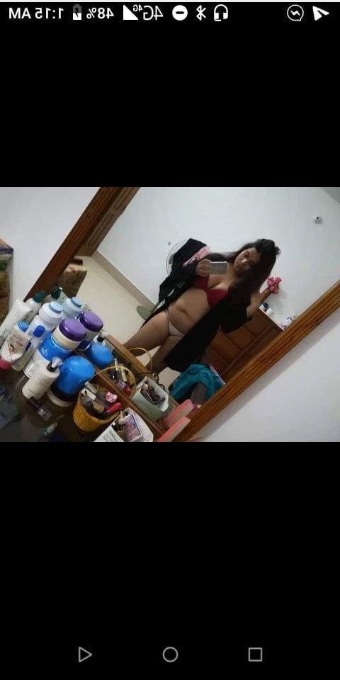 25P Chubby indian nude selfies