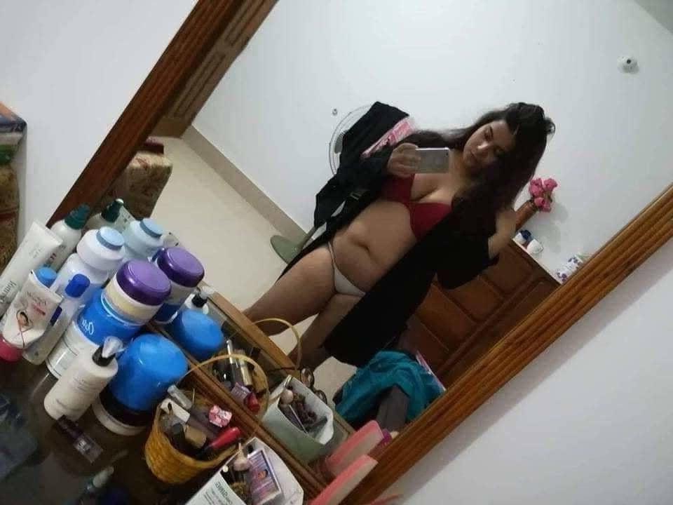 25P Chubby indian nude selfies