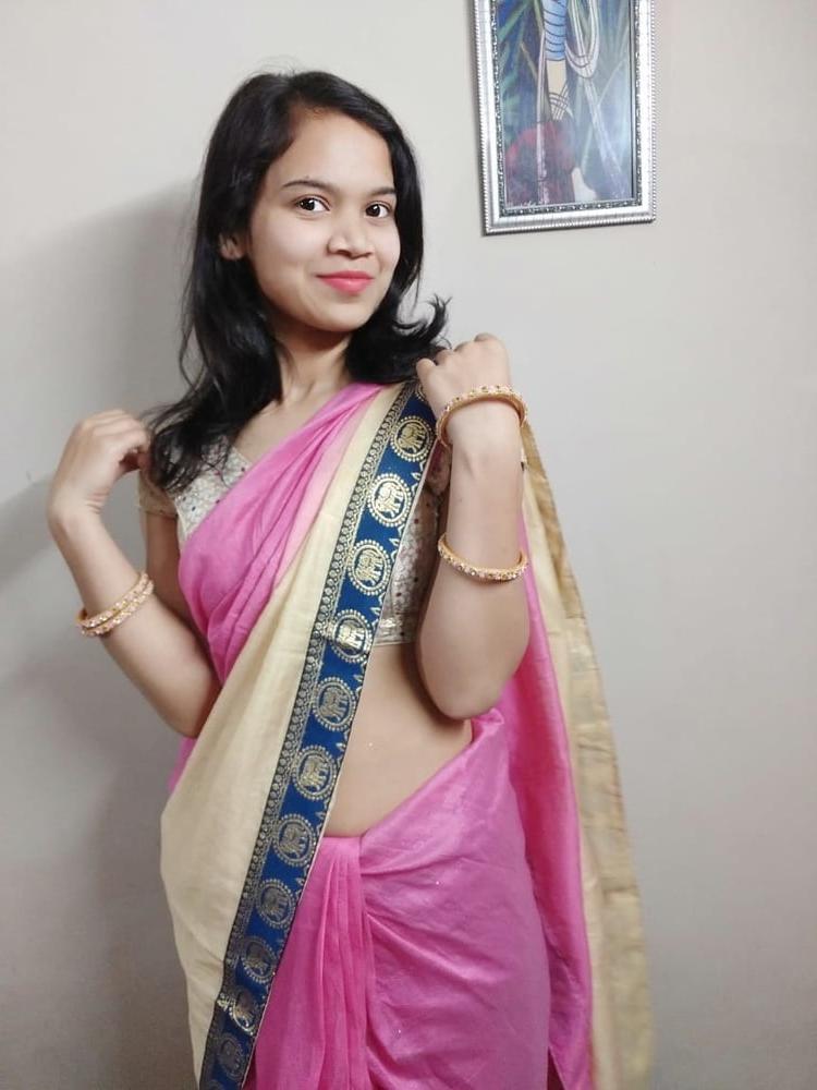 15P Cute indian teen nude selfies