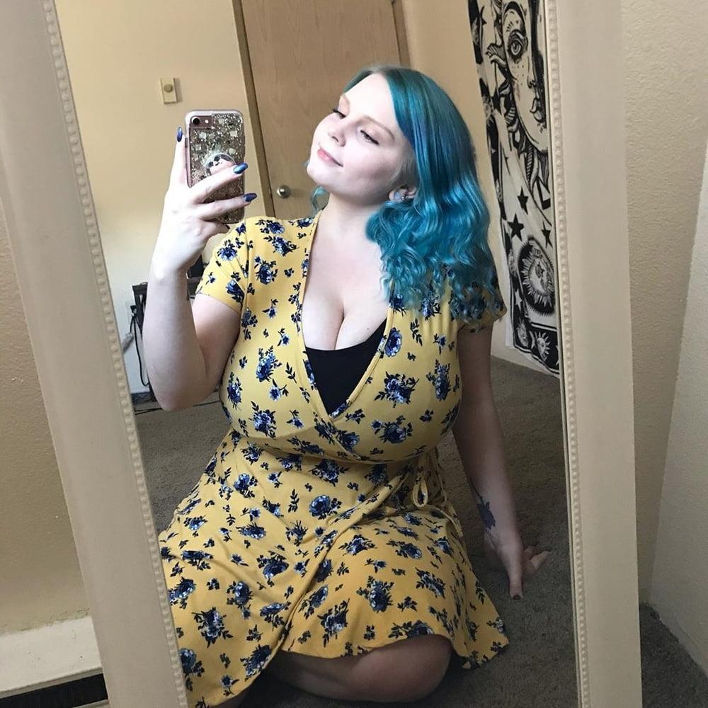 25P Chubby fat fucker cassie