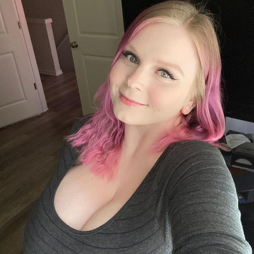 25P Chubby fat fucker cassie