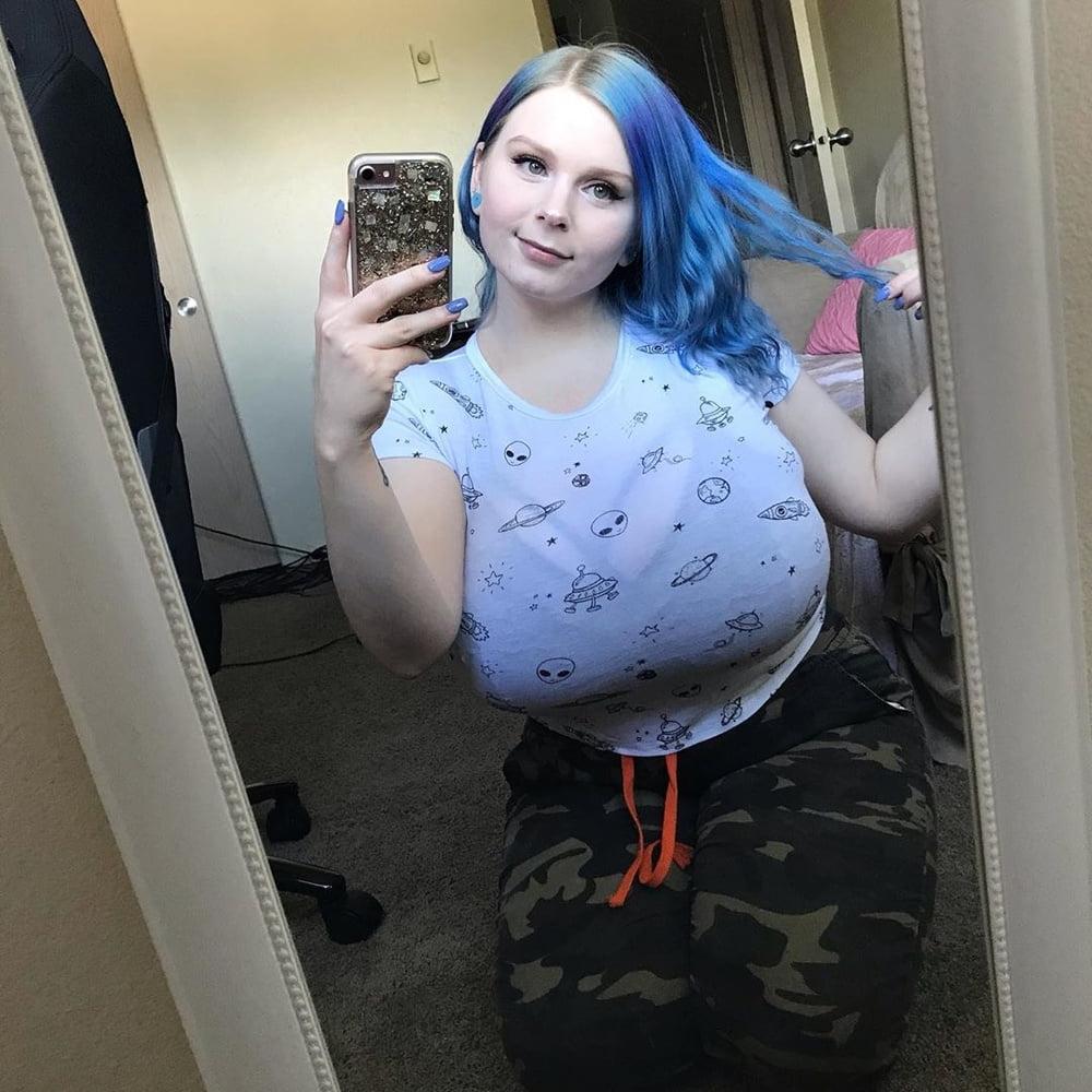 25P Chubby fat fucker cassie