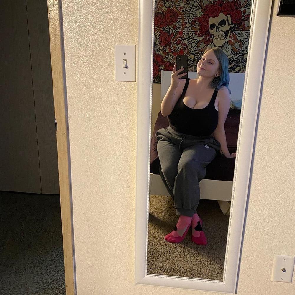 25P Chubby fat fucker cassie
