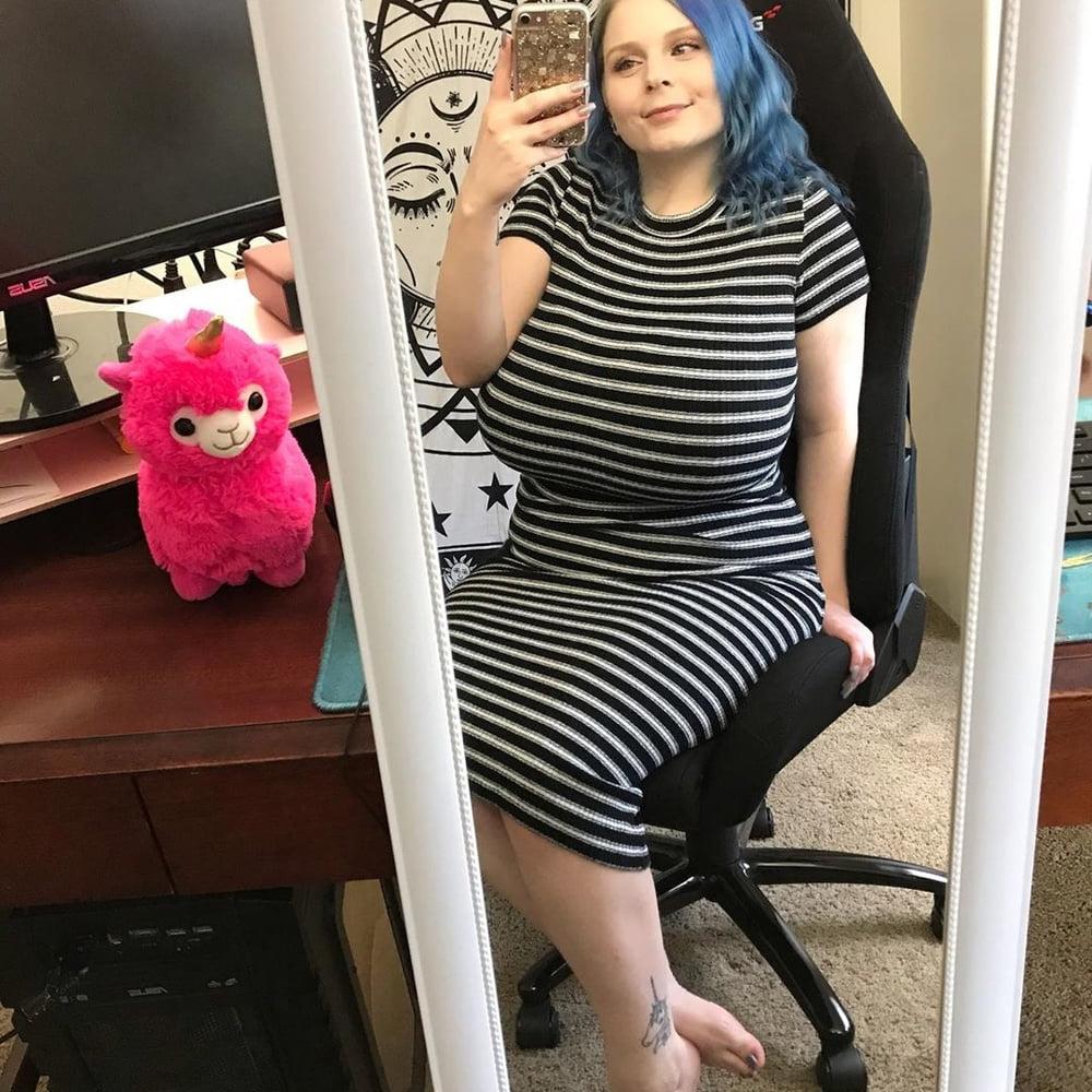 25P Chubby fat fucker cassie