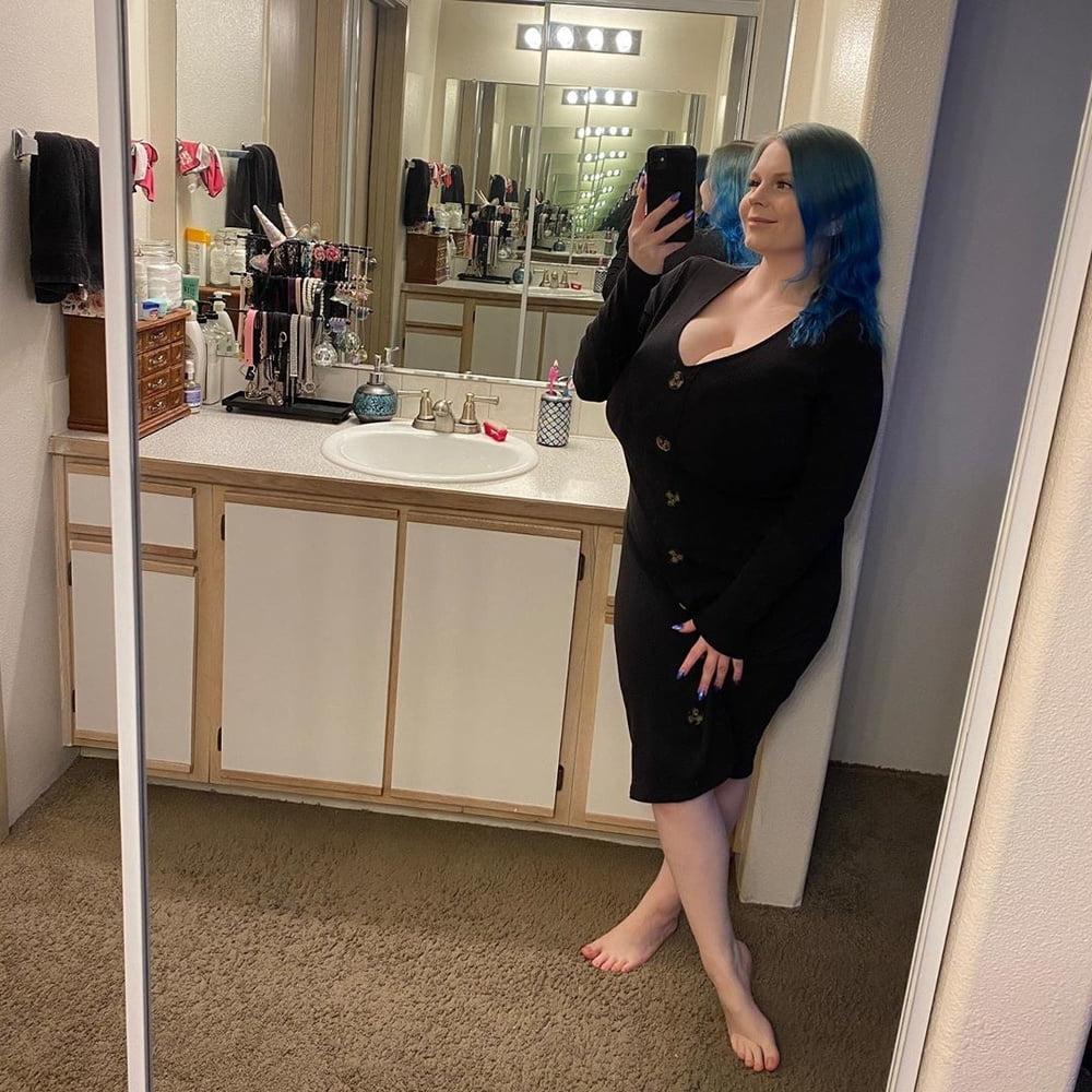 25P Chubby fat fucker cassie