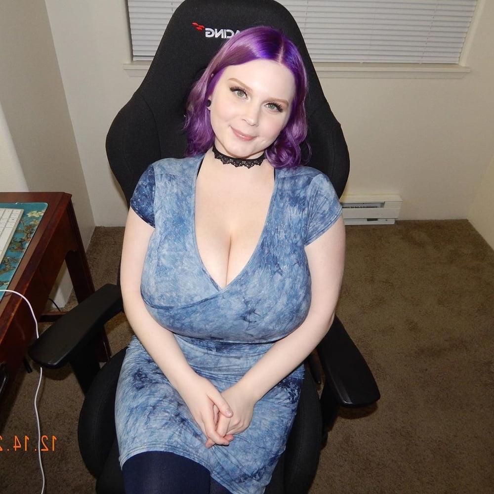 25P Chubby fat fucker cassie