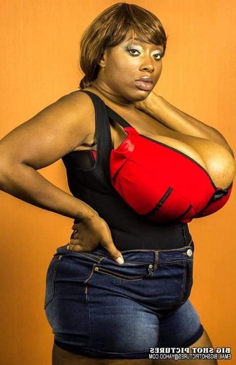 25P BBB Big Black Boobs the dressed gallery!
