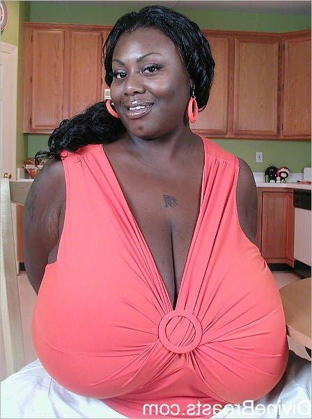 25P BBB Big Black Boobs the dressed gallery!