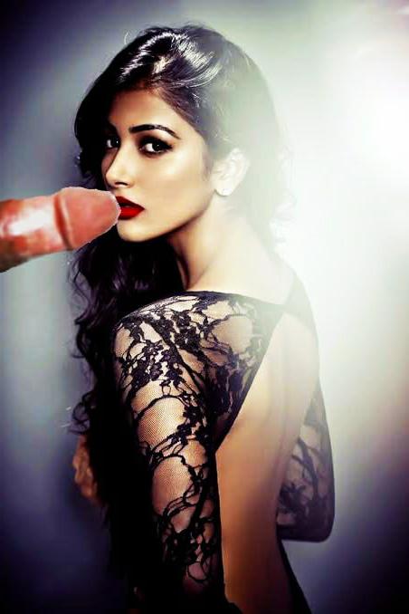 25P Pooja Hedge Voluptuous Queen