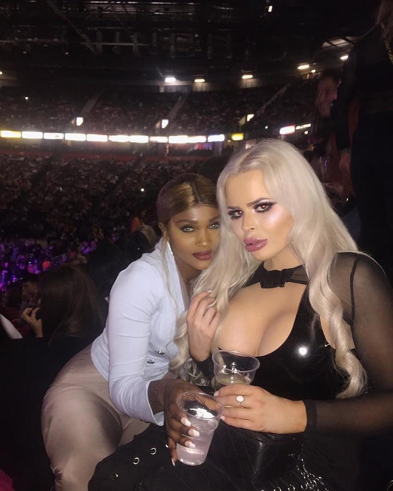 25P Sexy British Sluts Night Out Tits Ass Heels