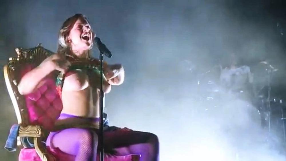 25P Tove Lo topless singer