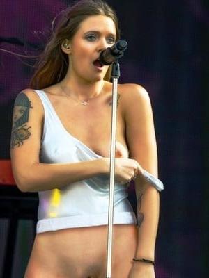25P Tove Lo topless singer