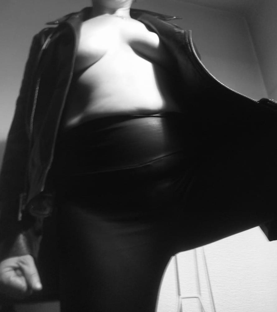 25P black and white set if dirty sexy rock chick british uk