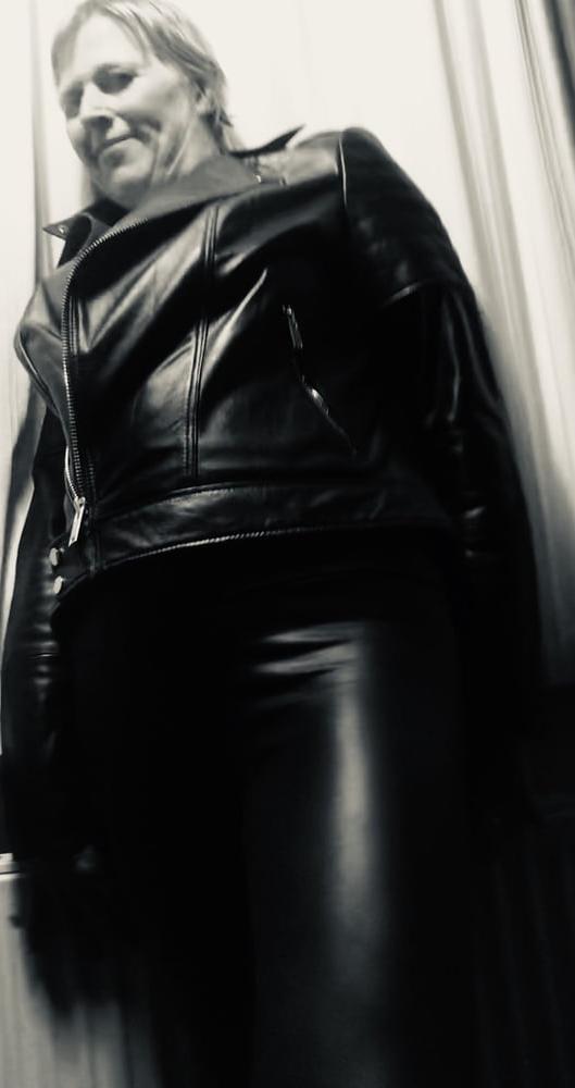 25P black and white set if dirty sexy rock chick british uk