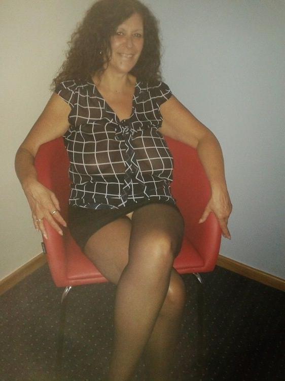 25P Gillian, sexy UK Chunky MILF Slut