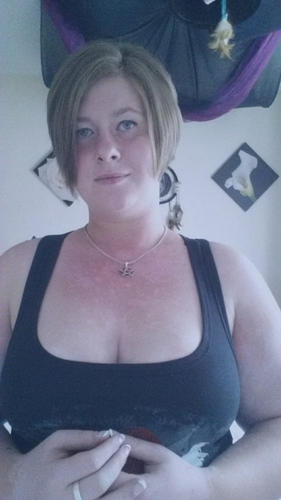 25P Keri, sexy UK Chunky MILF Slut